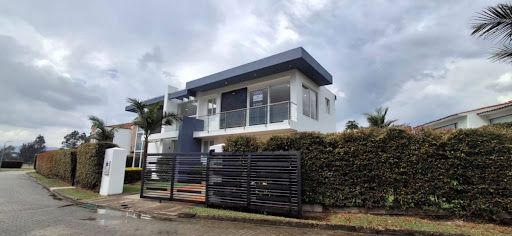 Casa en venta Cundinamarca Sopó Urbano Centro 300 m2 Habitaciones 4 Baños 5 Garajes 2 Precio $1900000000