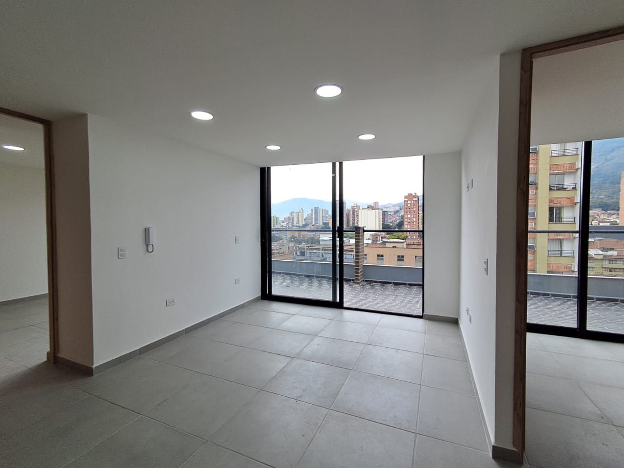Apartamento en arriendo Antioquia Medellín Colon 68 m2 Habitaciones 3 Baños 2 Garajes 0 Precio $3700000