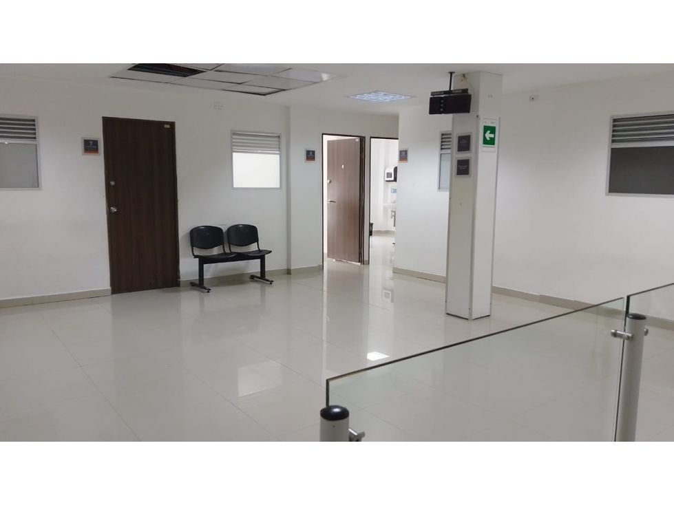 Local en arriendo Antioquia Medellín Calasanz 500 m2 Habitaciones 0 Baños 5 Garajes 0 Precio $26000000