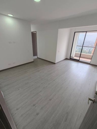 Apartamento en arriendo Antioquia Medellín Asomadera No2 78 m2 Habitaciones 3 Baños 2 Garajes 1 Precio $4000000