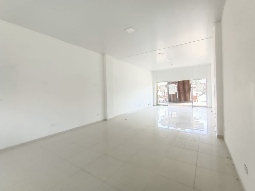Local en venta Antioquia Rionegro El Porvenir 72 m2 Habitaciones 0 Baños 1 Garajes 1 Precio $740000000