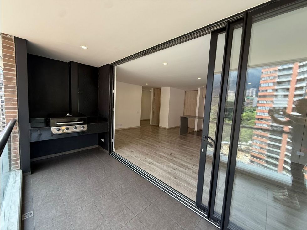 Apartamento en venta Antioquia Medellín La Candelaria 108 m2 Habitaciones 2 Baños 3 Garajes 2 Precio $1285000000