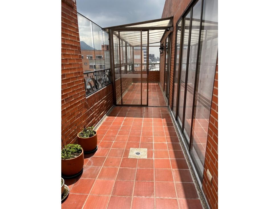 Apartamento en venta Cundinamarca Bogotá Escuela De Infantería 189 m2 Habitaciones 3 Baños 4 Garajes 2 Precio $1180000000