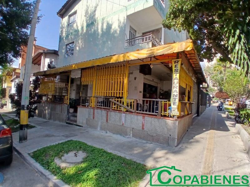 Local en venta Antioquia Medellín Urbanizacion Los Colores 36 m2 Habitaciones 0 Baños 1 Garajes 0 Precio $380000000