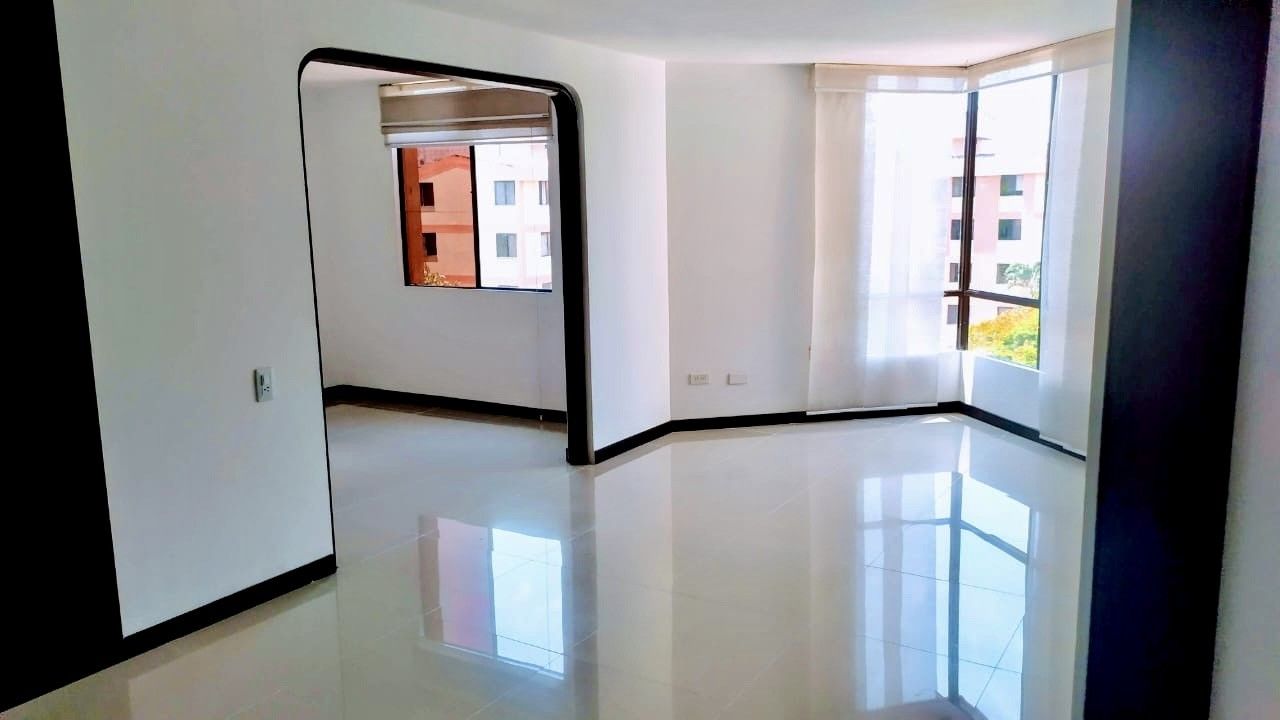 Apartamento en venta Valle Del Cauca Cali Santa Anita - La Selva 97 m2 Habitaciones 3 Baños 2 Garajes 1 Precio $460000000