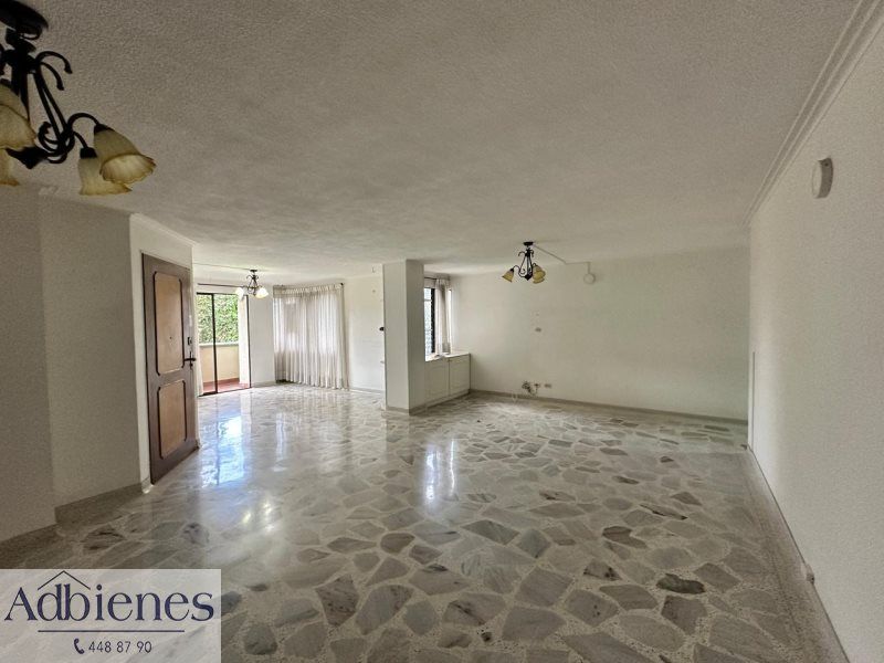 Apartamento en venta Antioquia Medellín Laureles 170 m2 Habitaciones 4 Baños 3 Garajes 2 Precio $950000000