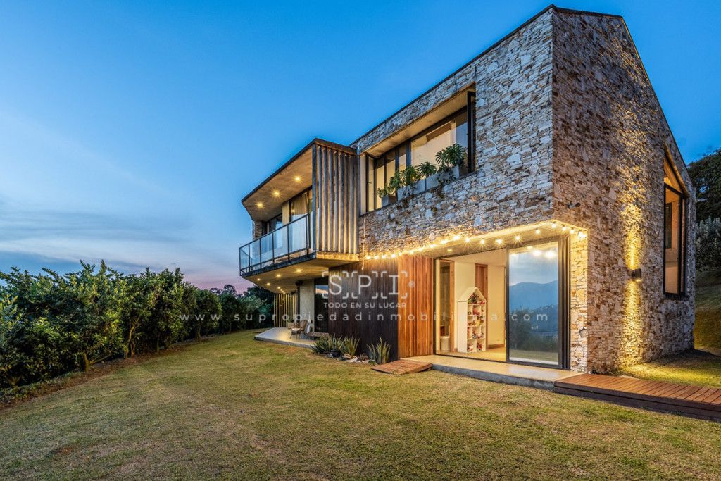 Casa Campestre en venta Antioquia Envigado Envigado 408 m2 Habitaciones 4 Baños 5 Garajes 6 Precio $4000000000