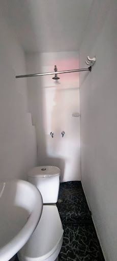 Local en arriendo Antioquia Medellín San Miguel 10 m2 Habitaciones 0 Baños 1 Garajes 0 Precio $990000