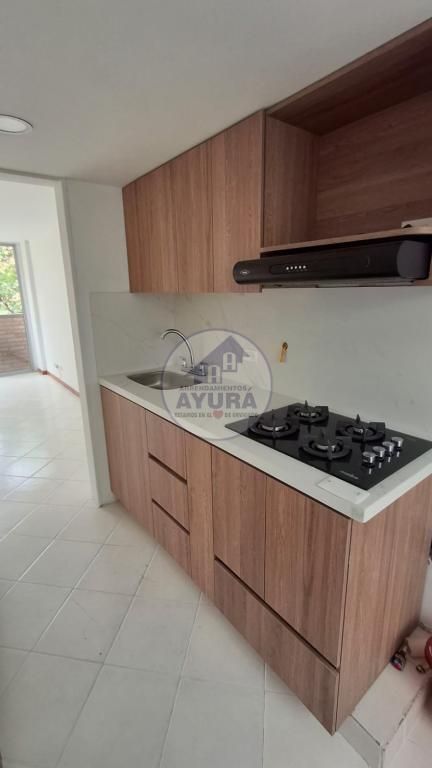 Apartamento en arriendo Antioquia Envigado Jardines 84 m2 Habitaciones 3 Baños 2 Garajes 0 Precio $2700000