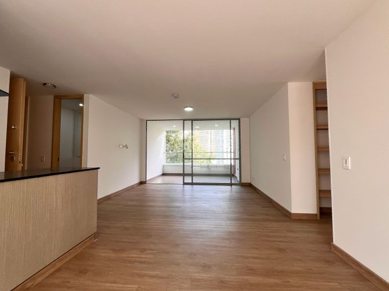 Apartamento en venta Antioquia Envigado La Inmaculada 130 m2 Habitaciones 3 Baños 3 Garajes 2 Precio $1050000000