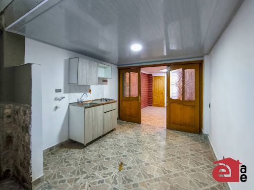 Apartaestudio en arriendo Antioquia Envigado Mt Villa Grande 30 m2 Habitaciones 0 Baños 1 Garajes 0 Precio $2500000