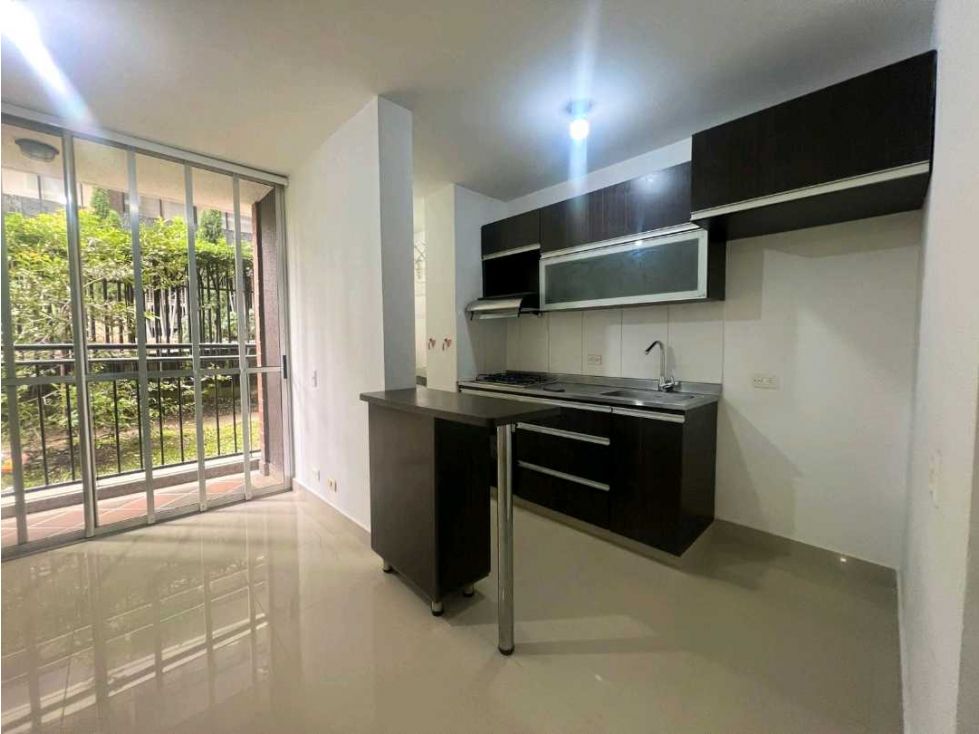 Apartamento en arriendo Antioquia Sabaneta Calle Larga 60 m2 Habitaciones 2 Baños 2 Garajes 0 Precio $2200000