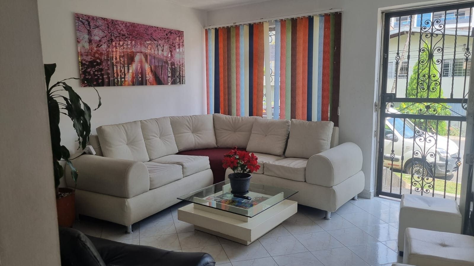 Casa en venta Antioquia Medellín Miravalle 198 m2 Habitaciones 6 Baños 5 Garajes 1 Precio $780000000