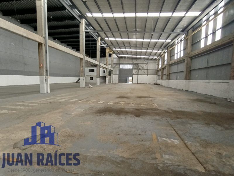 Bodega en arriendo Antioquia La Estrella La Tablaza 1300 m2 Habitaciones 0 Baños 4 Garajes 0 Precio $33000000