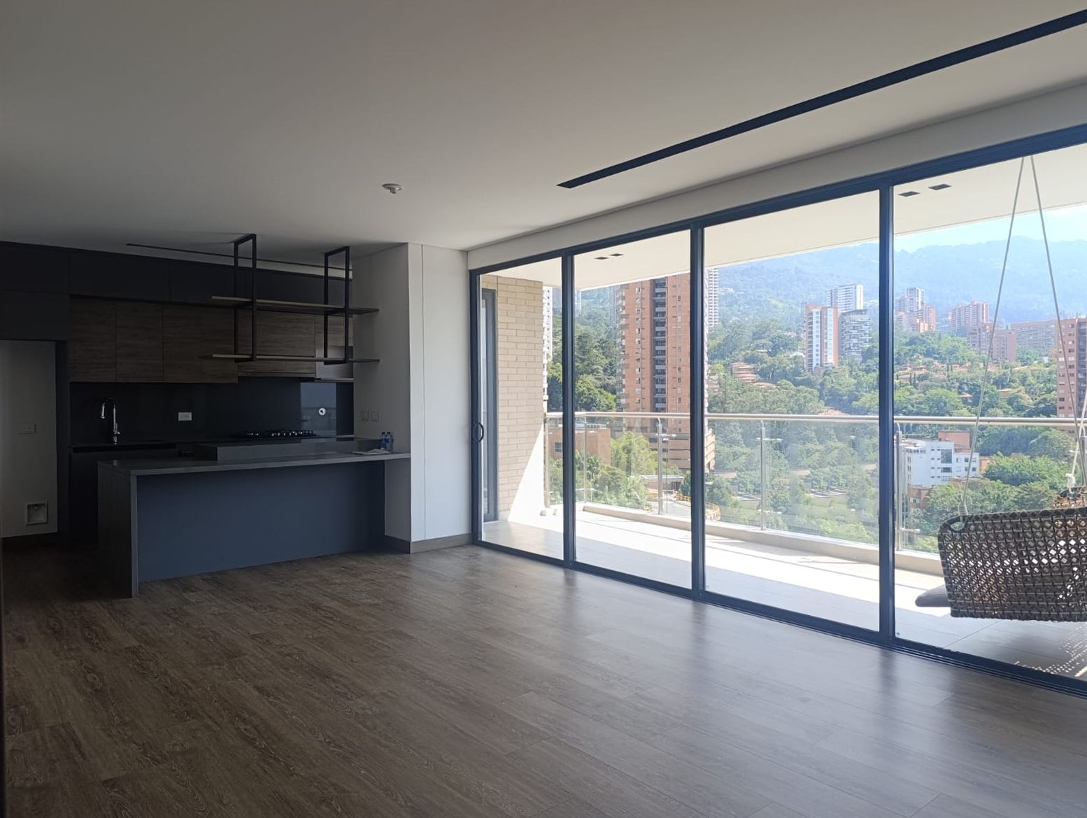 Apartamento en arriendo Antioquia Medellín Los Balsos No 1 124 m2 Habitaciones 2 Baños 3 Garajes 2 Precio $8000000