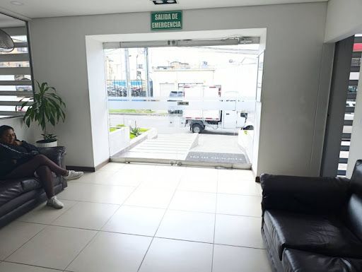 Oficina en arriendo Cundinamarca Bogotá Niza 200 m2 Habitaciones 0 Baños 0 Garajes 0 Precio $10000000