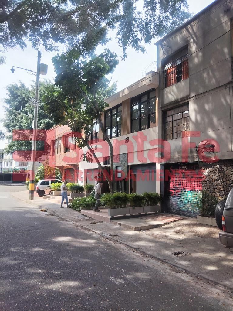 Local en arriendo Antioquia Medellín Bolivariana 30 m2 Habitaciones 0 Baños 1 Garajes 0 Precio $2700000