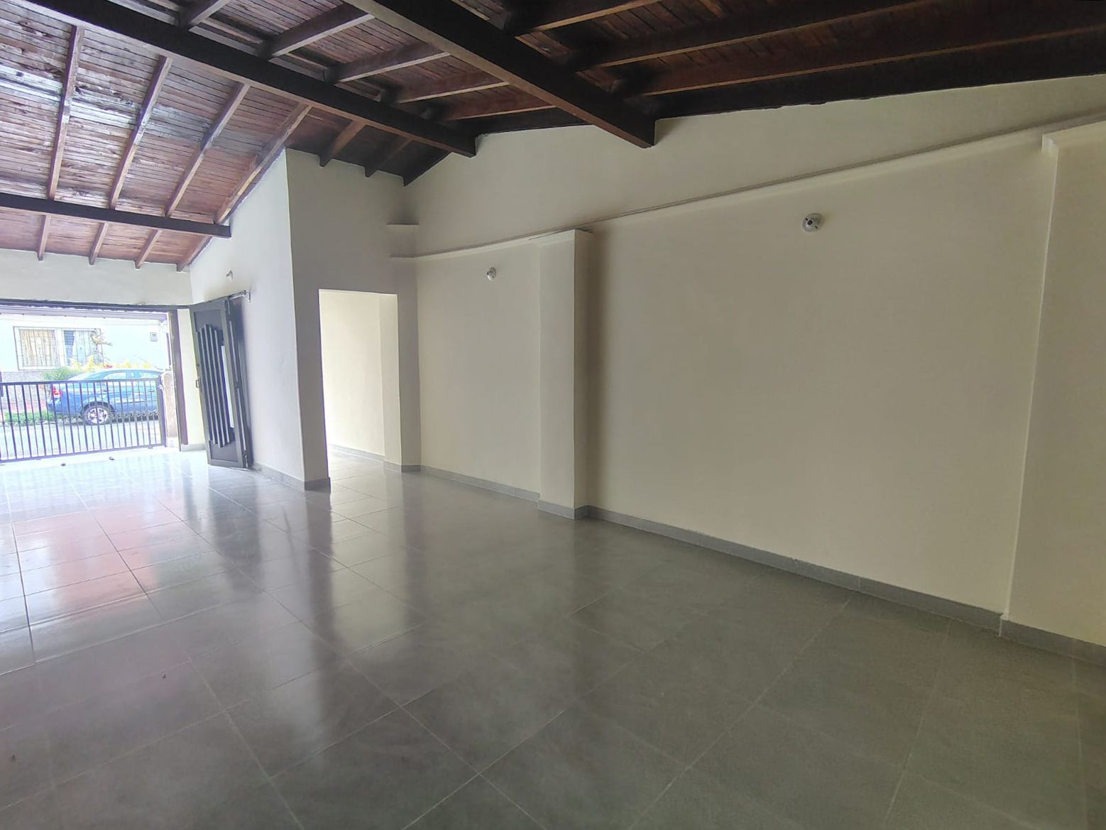Casa en arriendo Antioquia Medellín Diego Echavarria 120 m2 Habitaciones 3 Baños 2 Garajes 1 Precio $3200000