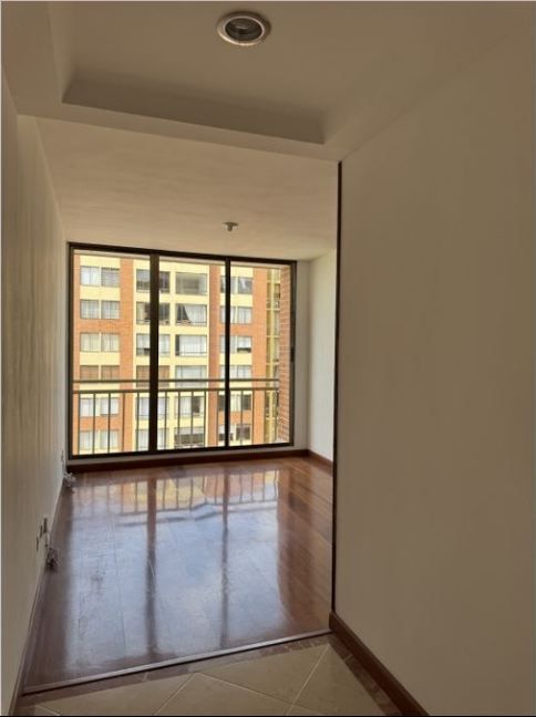 Apartamento en venta Cundinamarca Bogotá Pradera Norte 81 m2 Habitaciones 3 Baños 3 Garajes 1 Precio $420000000