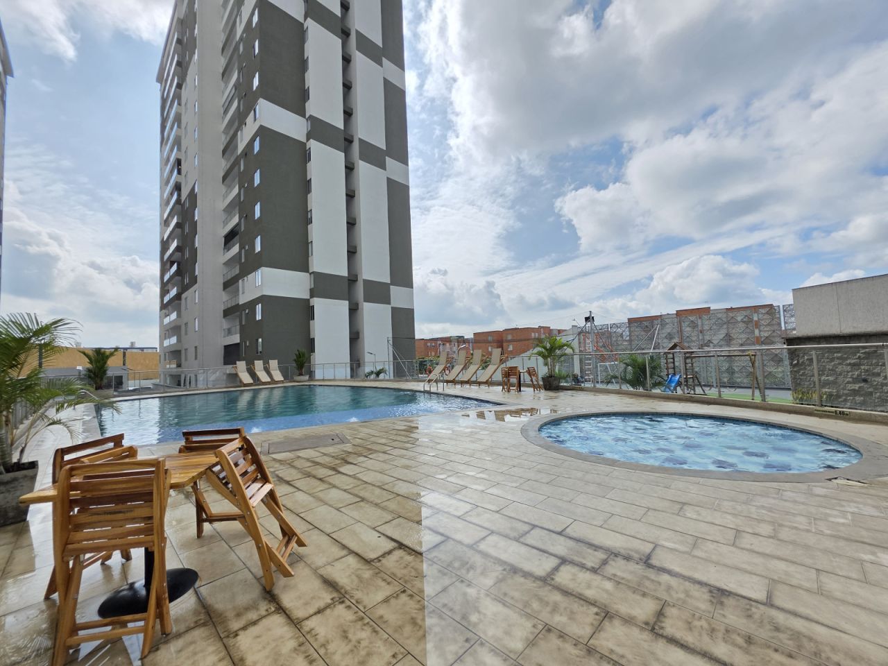 Apartamento en venta Valle Del Cauca Cali Lili 117 m2 Habitaciones 3 Baños 3 Garajes 1 Precio $620000000