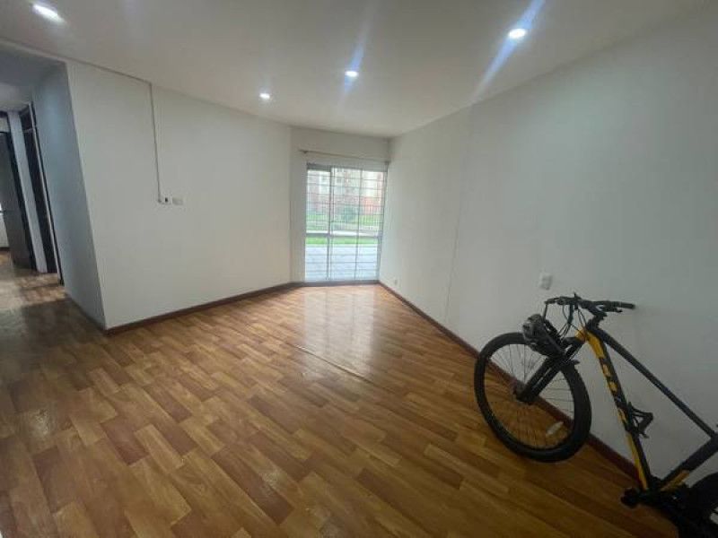 Apartamento en venta Cundinamarca Bogotá El Ensueño 61 m2 Habitaciones 3 Baños 2 Garajes 1 Precio $270000000