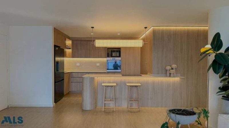 Apartamento en venta Antioquia Medellín El Tesoro 183 m2 Habitaciones 3 Baños 2 Garajes 2 Precio $1480000000