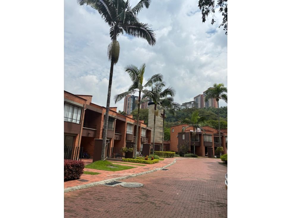 Casa en venta Antioquia Envigado San José 155 m2 Habitaciones 4 Baños 3 Garajes 2 Precio $840000000