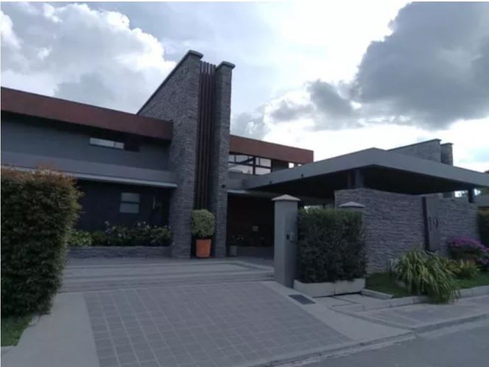 Casa Campestre en venta Antioquia Rionegro Rionegro 320 m2 Habitaciones 4 Baños 3 Garajes 2 Precio $2200000000