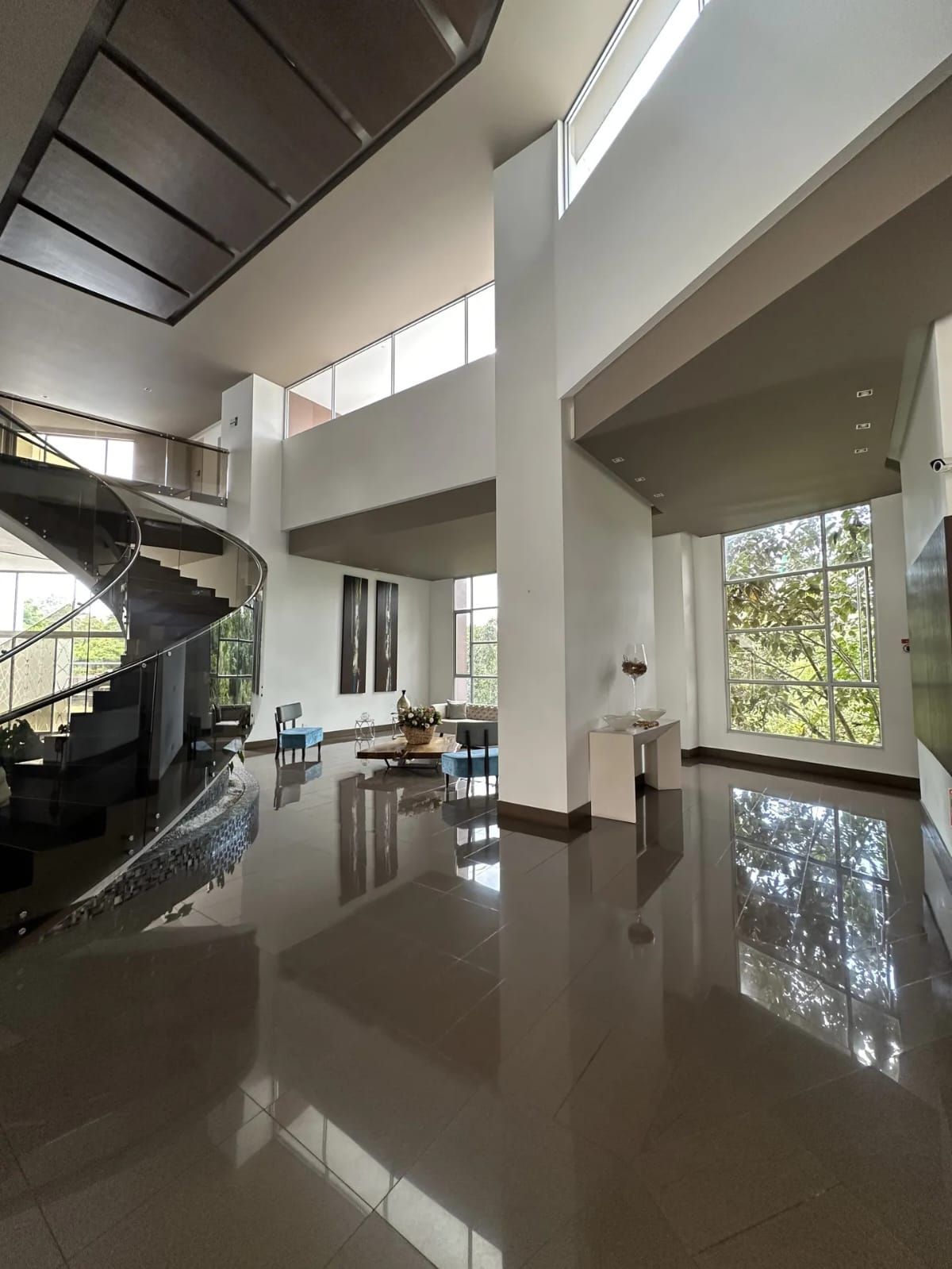 Apartamento en venta Risaralda Pereira La Julita 172 m2 Habitaciones 3 Baños 4 Garajes 2 Precio $1634000000