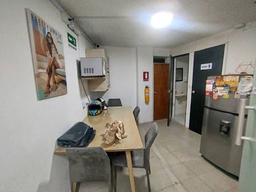 Local en arriendo Antioquia Itagüí Santa Maria Et Iii 181 m2 Habitaciones 0 Baños 2 Garajes 0 Precio $6200000