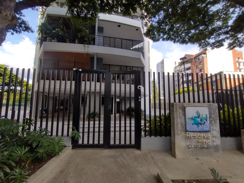 Apartamento en venta Valle Del Cauca Cali Cuarto De Legua - Guadalupe 123 m2 Habitaciones 3 Baños 3 Garajes 0 Precio $700000000