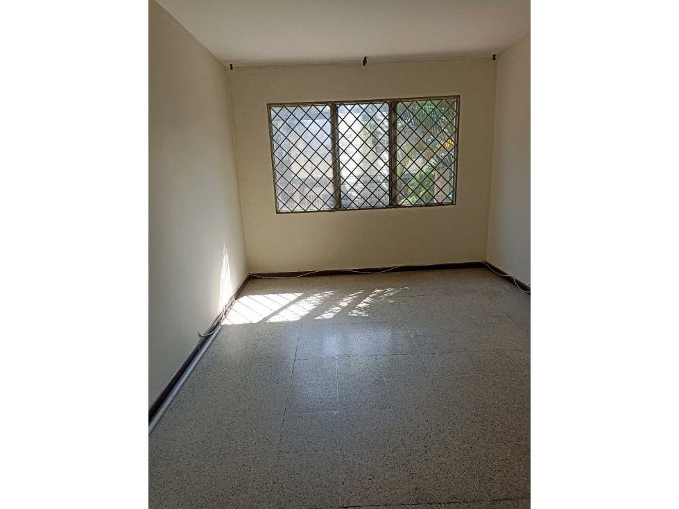 Casa en arriendo Antioquia Medellín La Macarena 192 m2 Habitaciones 5 Baños 4 Garajes 0 Precio $3950000