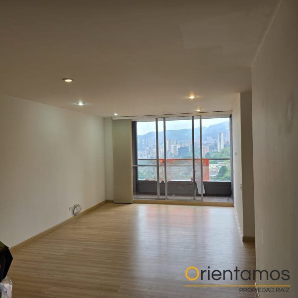 Apartamento en arriendo Antioquia Medellín Los Balsos No1 95 m2 Habitaciones 3 Baños 2 Garajes 1 Precio $5800000