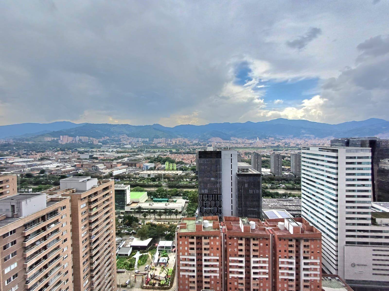 Apartaestudio en arriendo Antioquia Medellín Simesa 50 m2 Habitaciones 1 Baños 1 Garajes 1 Precio $3500000