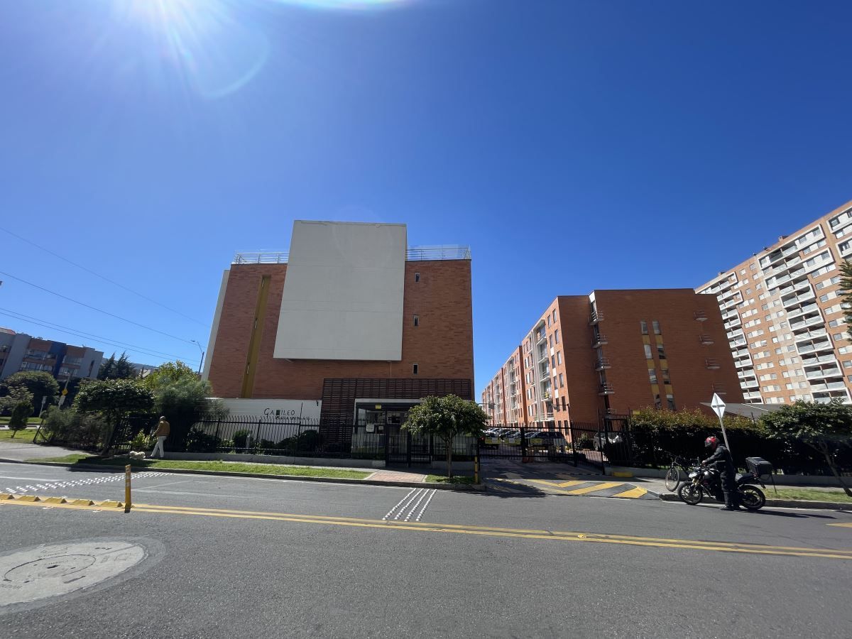 Apartamento en arriendo Cundinamarca Bogotá Pradera Norte 80 m2 Habitaciones 3 Baños 2 Garajes 1 Precio $2500000