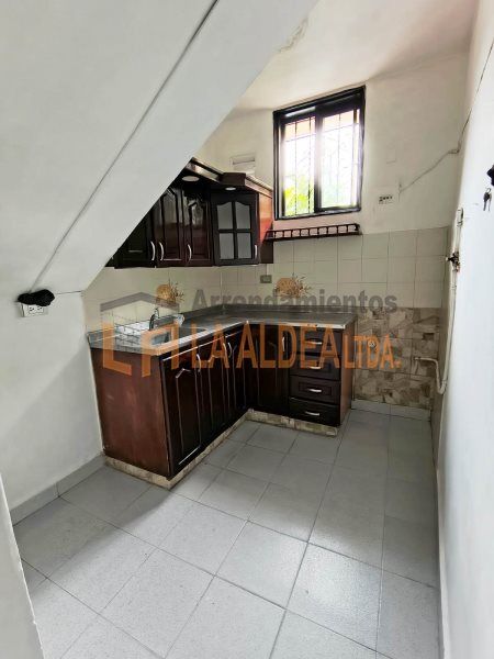 Casa en arriendo o venta Antioquia Itagüí Centro 68 m2 Habitaciones 3 Baños 1 Garajes 0 Precio venta $390000000 Precio arriendo $1800032