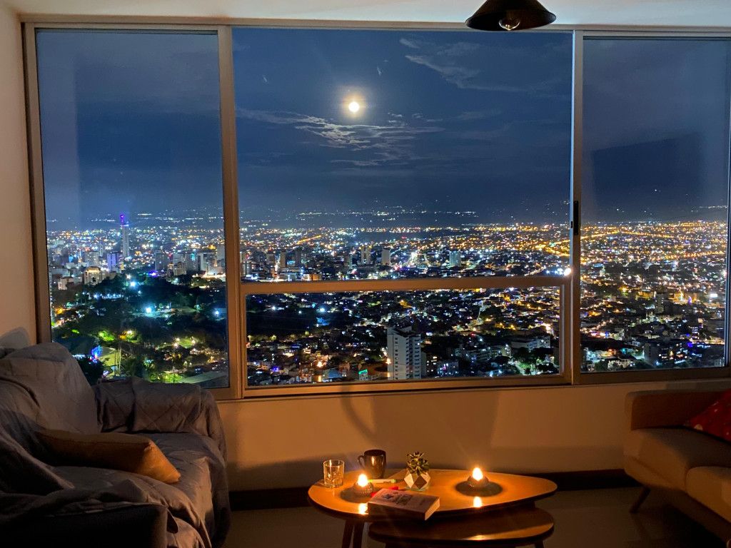 Apartamento en arriendo Valle Del Cauca Cali Arboledas 136 m2 Habitaciones 4 Baños 3 Garajes 2 Precio $4600000