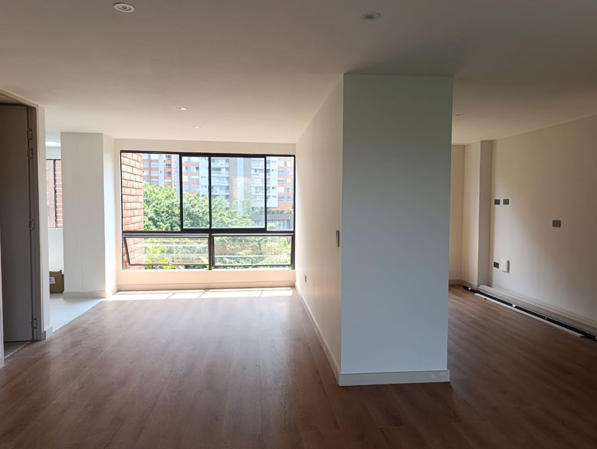 Apartamento en arriendo o venta Antioquia Medellín Los Naranjos 84 m2 Habitaciones 2 Baños 3 Garajes 2 Precio venta $780000000 Precio arriendo $4950000