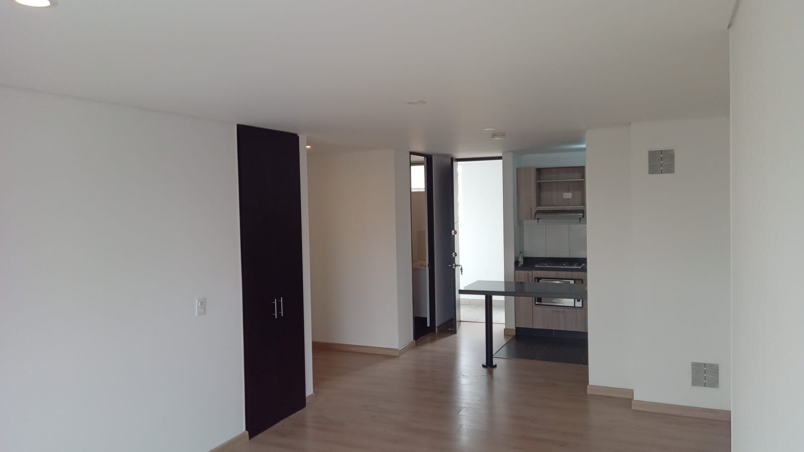 Apartamento en venta Cundinamarca Bogotá Chapinero Central 45 m2 Habitaciones 1 Baños 1 Garajes 1 Precio $335000000