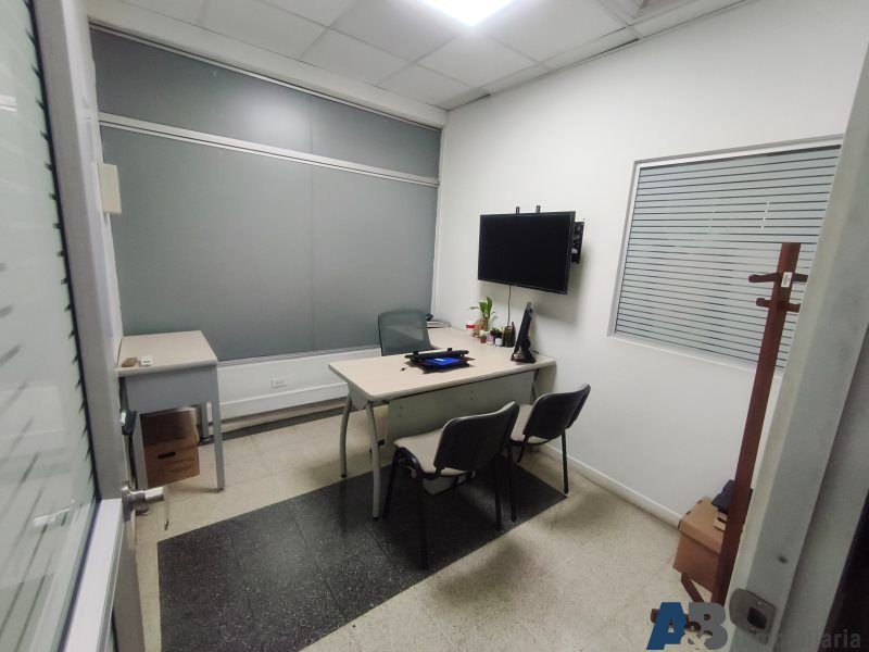 Bodega en arriendo Antioquia Medellín Caribe 270 m2 Habitaciones 0 Baños 0 Garajes 0 Precio $18000000