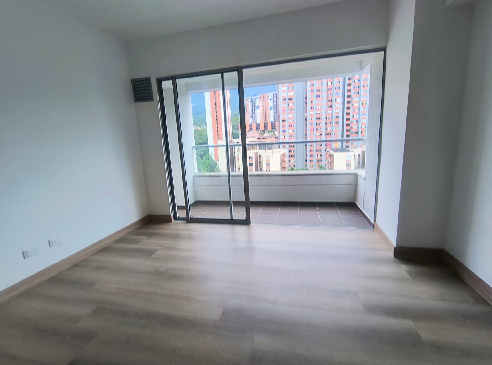 Apartamento en arriendo Antioquia Itagüí Santa Catalina 58 m2 Habitaciones 2 Baños 2 Garajes 1 Precio $2600000