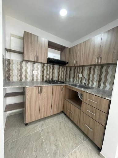 Local en arriendo Antioquia Itagüí Playa Rica 98 m2 Habitaciones 0 Baños 2 Garajes 0 Precio $5500000