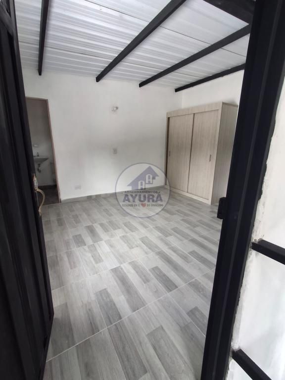 Apartaestudio en arriendo Antioquia Envigado El Chinguí 26 m2 Habitaciones 1 Baños 1 Garajes 0 Precio $1000000