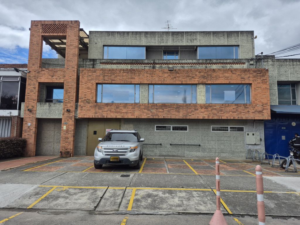 Bodega en arriendo Cundinamarca Bogotá Entrerios 1100 m2 Habitaciones 0 Baños 3 Garajes 9 Precio $39324671