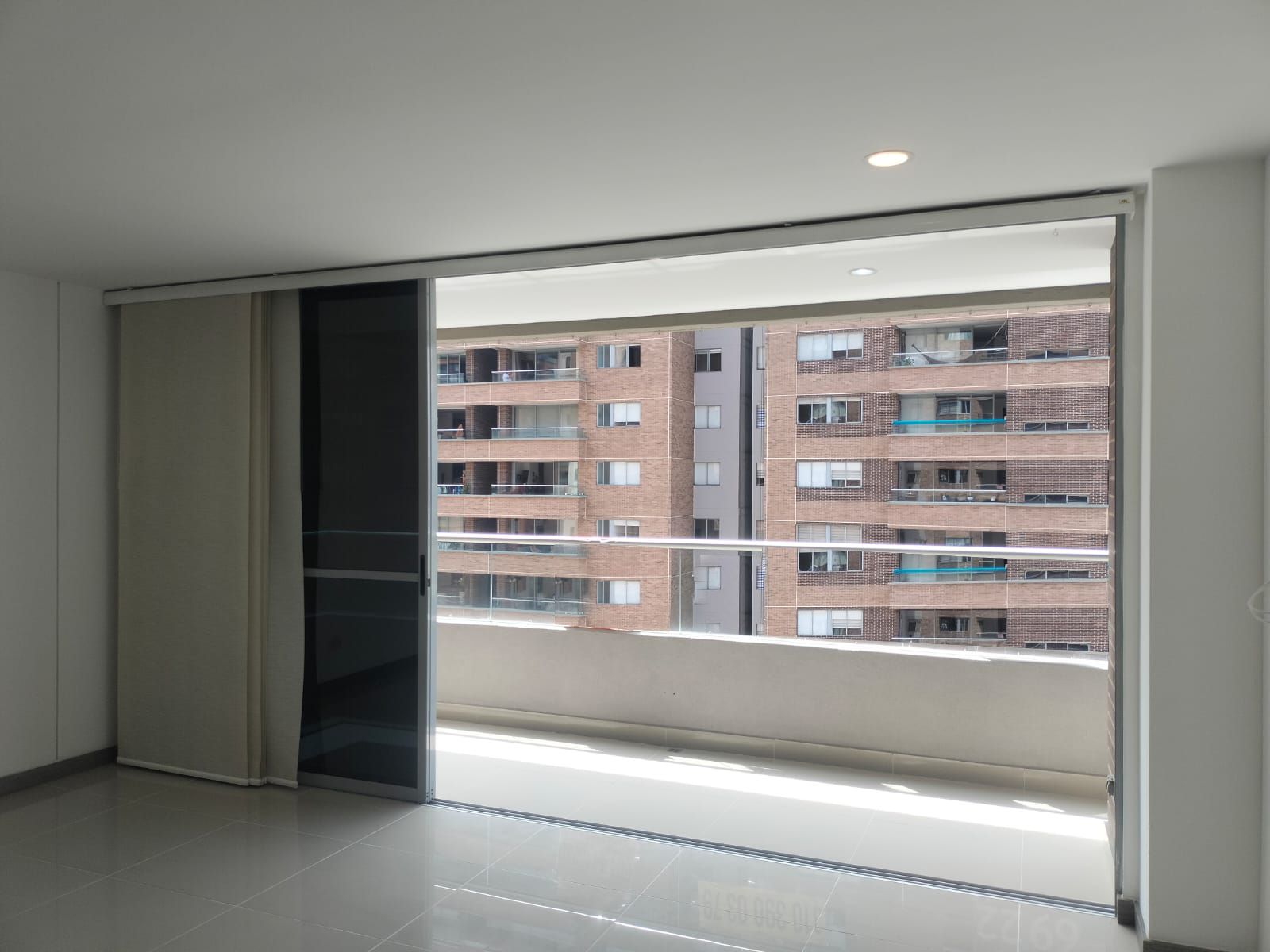 Apartamento en arriendo Antioquia Medellín Calle Nueva 80 m2 Habitaciones 2 Baños 3 Garajes 1 Precio $4350000