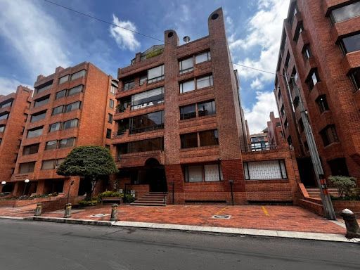 Apartamento en venta Cundinamarca Bogotá Chico Norte Et Iii 169 m2 Habitaciones 4 Baños 3 Garajes 2 Precio $1250000000