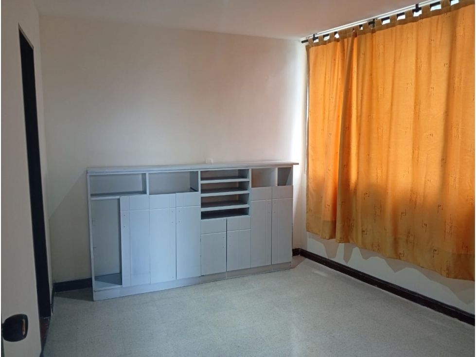 Casa en arriendo Antioquia Medellín Santa Teresita 102 m2 Habitaciones 3 Baños 2 Garajes 1 Precio $3400000