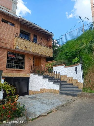 Casa en arriendo Antioquia Sabaneta Vegas De La Doctora 220 m2 Habitaciones 4 Baños 4 Garajes 0 Precio $6800000