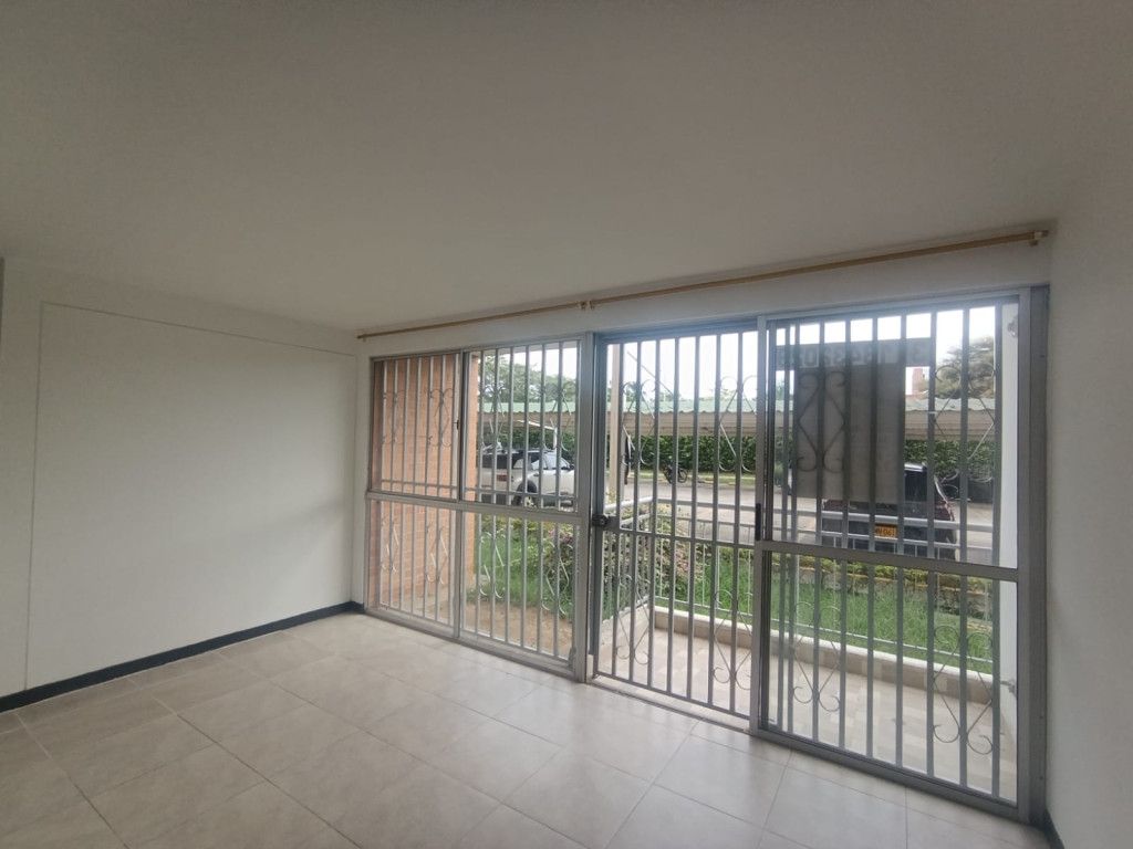Apartamento en arriendo Valle Del Cauca Cali 12 De Octubre 75 m2 Habitaciones 3 Baños 2 Garajes 1 Precio $1700000