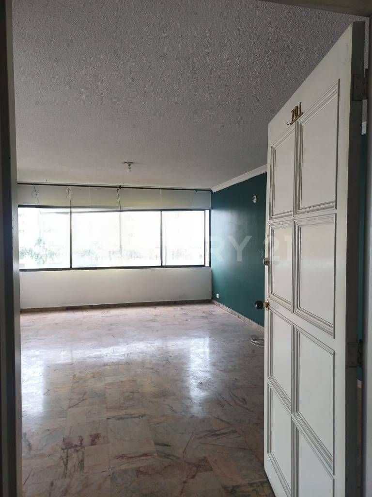 Apartamento en arriendo Valle Del Cauca Cali Versalles 153 m2 Habitaciones 3 Baños 3 Garajes 1 Precio $3000000